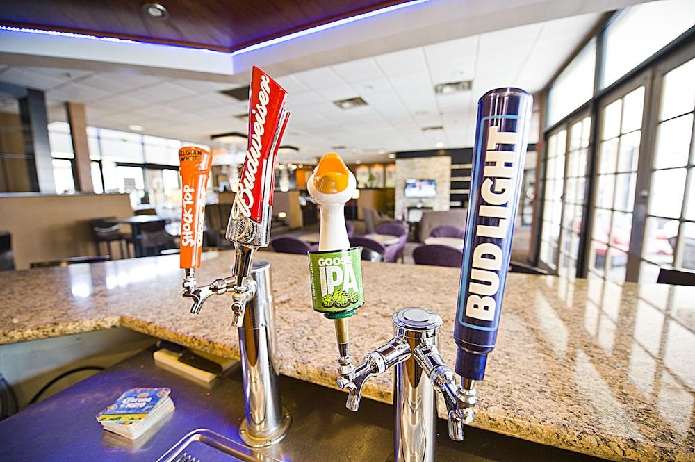 Hotel D'Lins Ontario Airport Zewnętrze zdjęcie