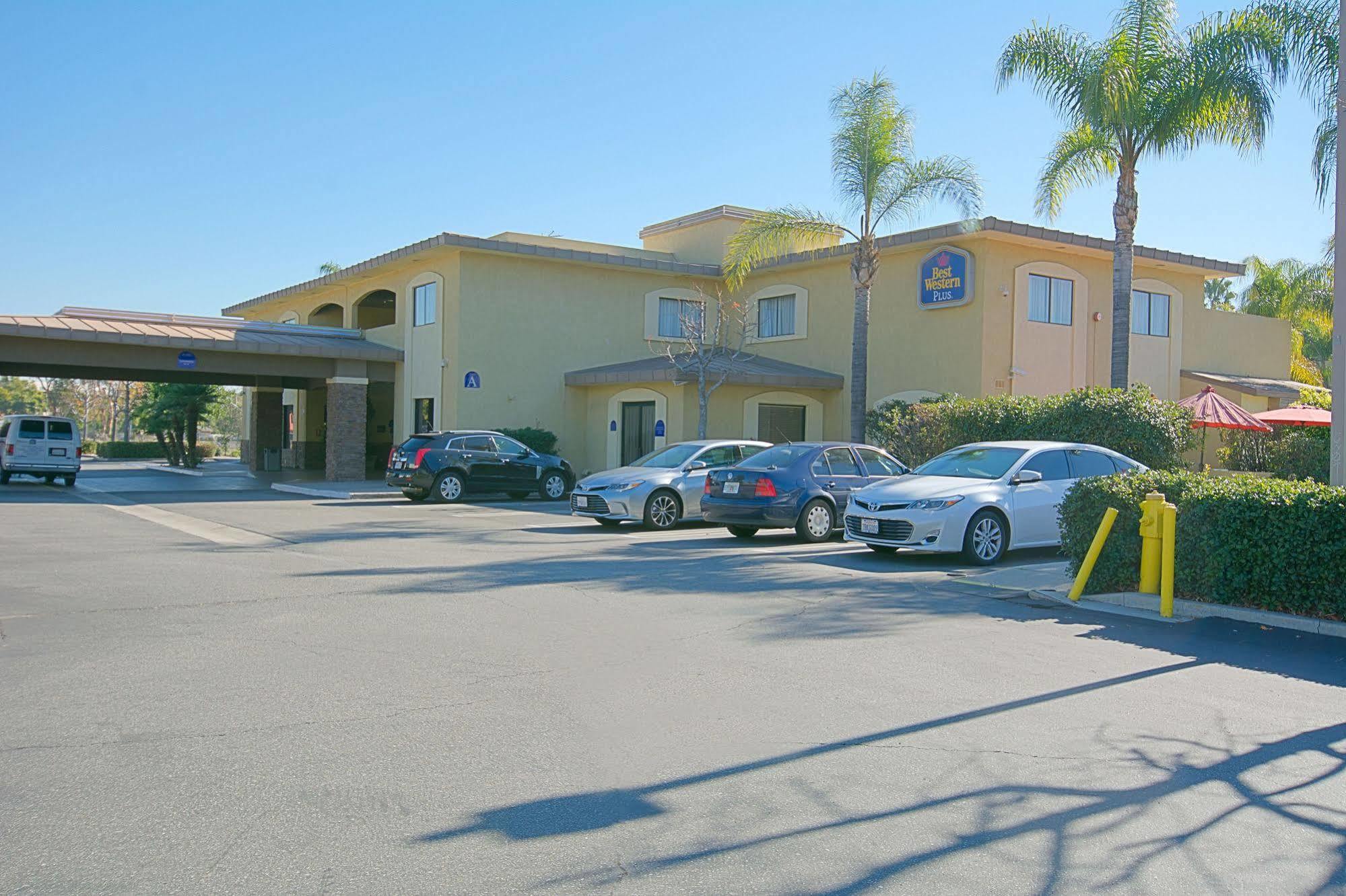 Hotel D'Lins Ontario Airport Zewnętrze zdjęcie