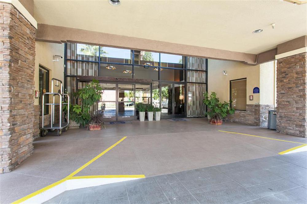 Hotel D'Lins Ontario Airport Zewnętrze zdjęcie